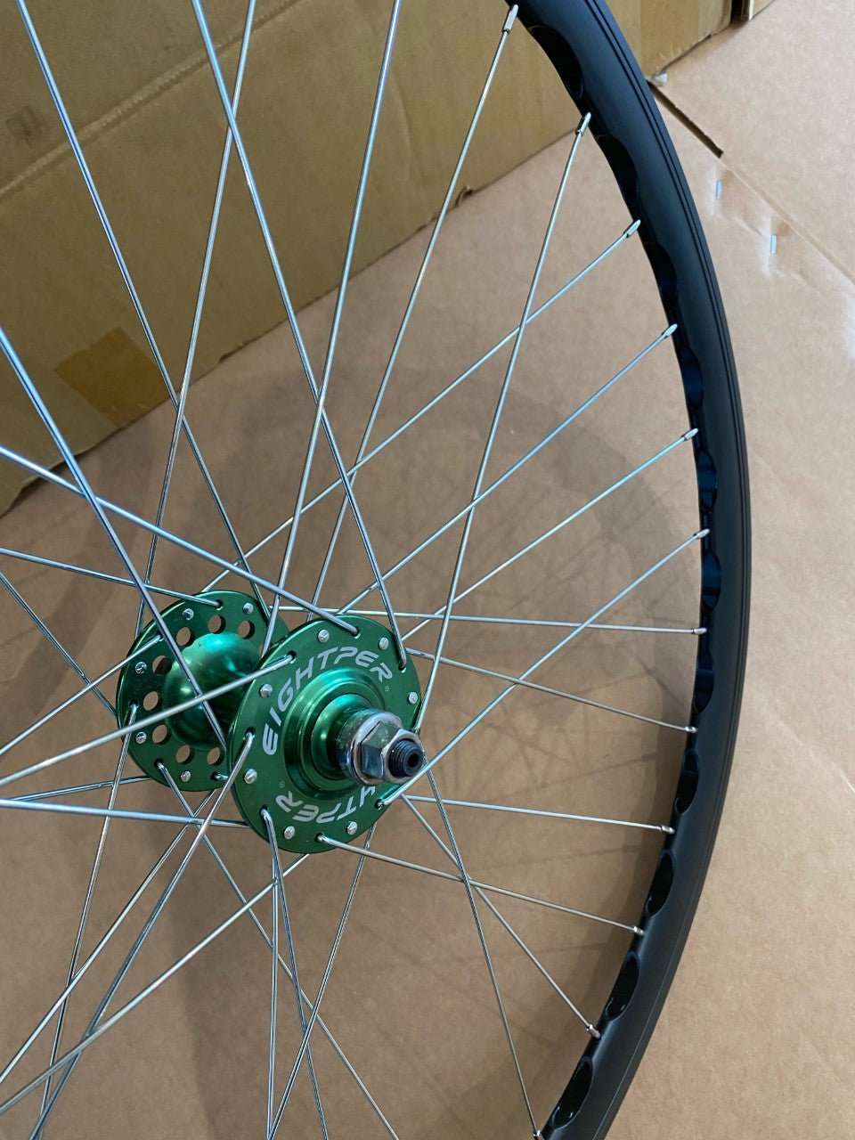 Black 30mm Deep-V 700c Wheelset Front and Rear Green Hubs - wlkie
