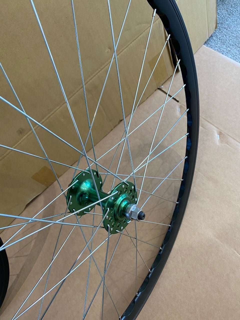 Black 30mm Deep-V 700c Wheelset Front and Rear Green Hubs - wlkie